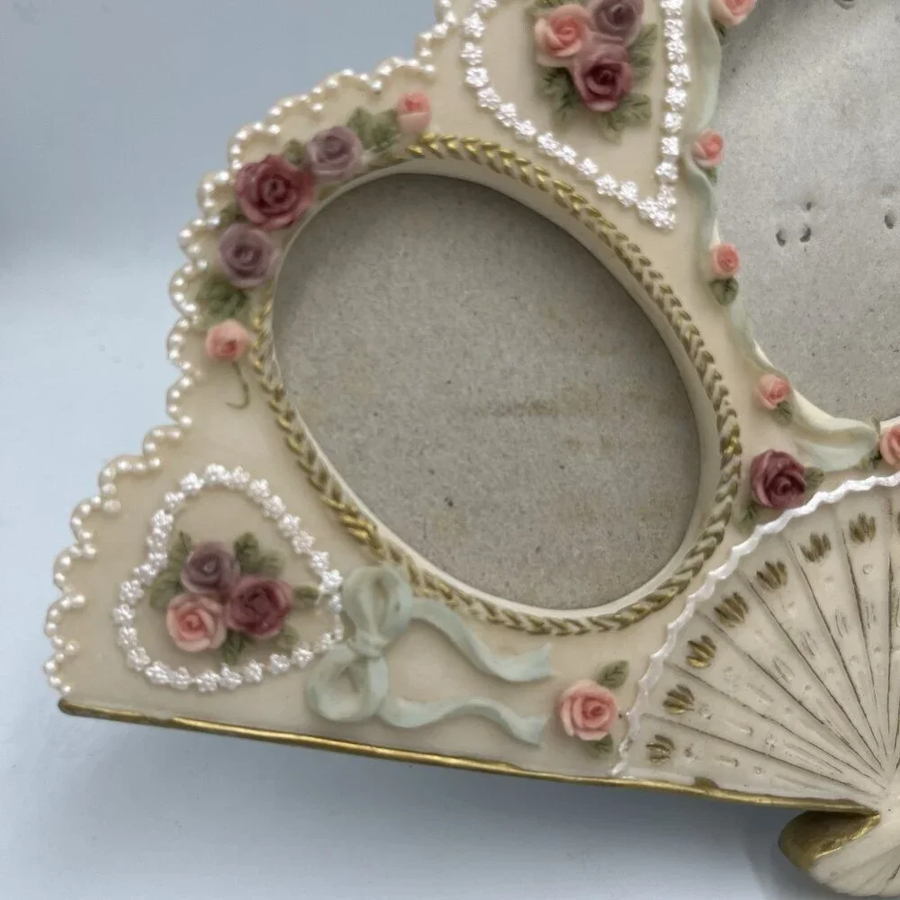 Dezine Victorian Style 3 Photo Picture Frame Hand Fan Shaped Boudoir Vanity 90s